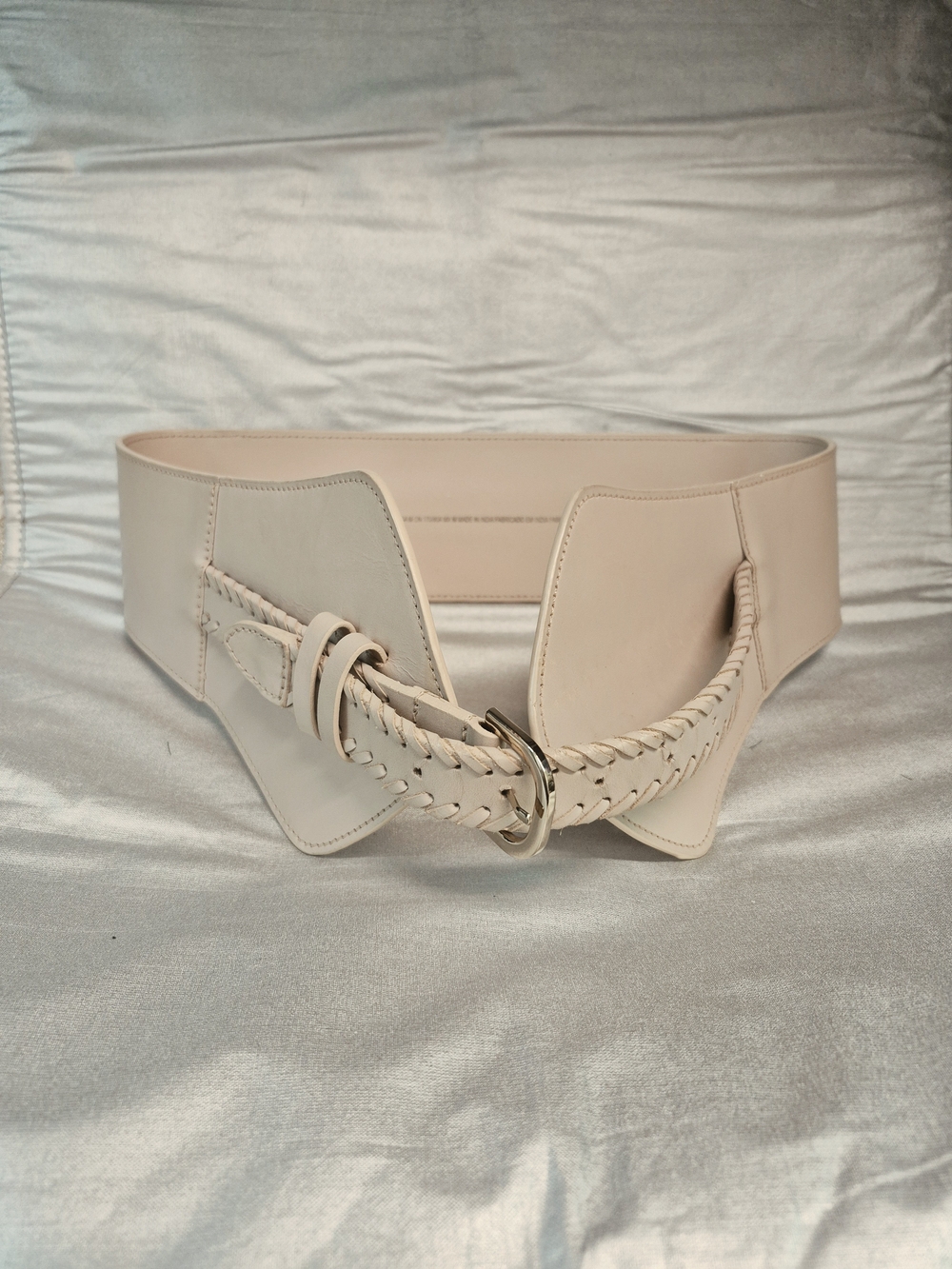🎁🆓️ H&M Genuine Leather Wide Waist Belt with Braided Strap White Like New